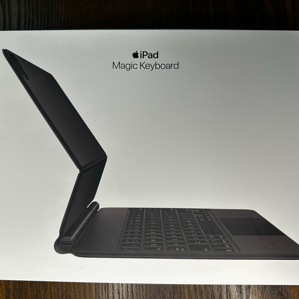 APPLE Magic Keyboard for iPad Air (5th gen) and iPad Pro 11-inch in Black